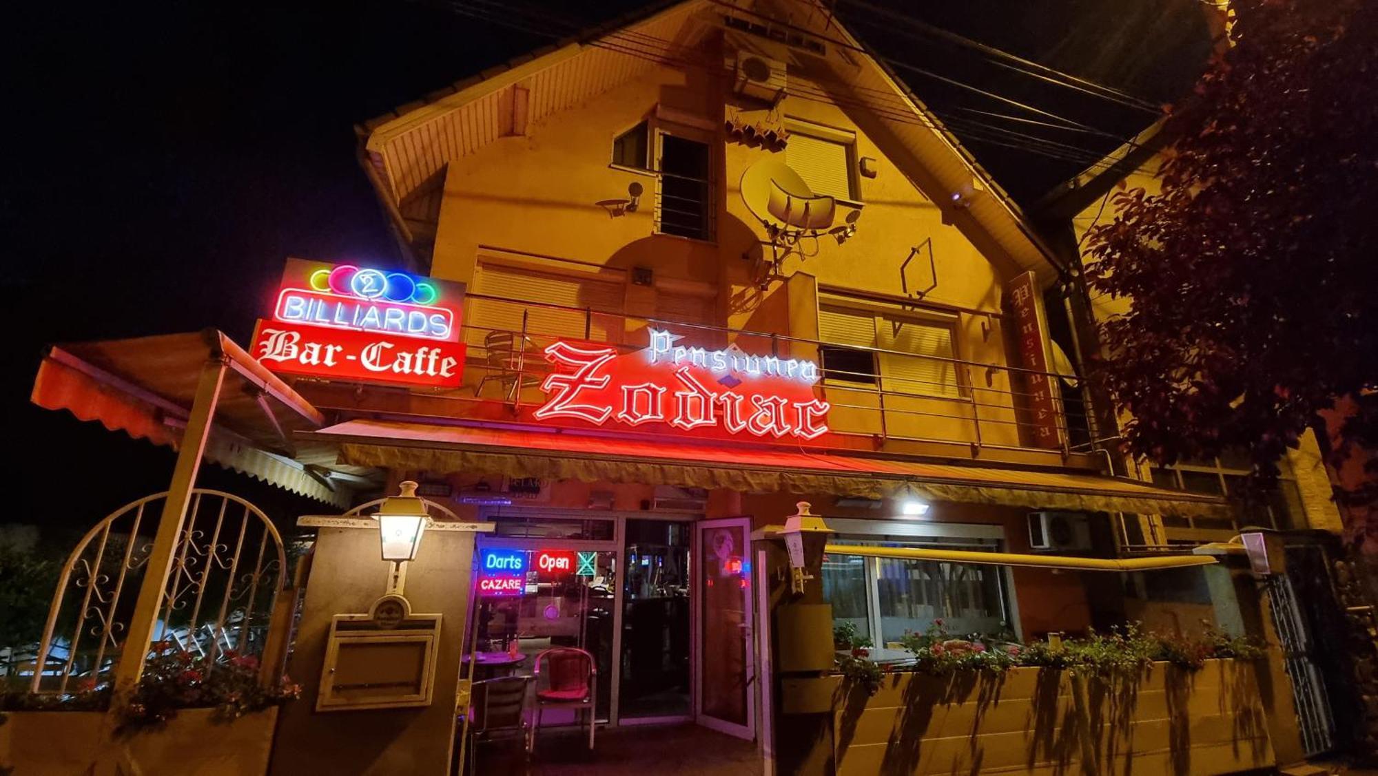 Pensiunea Zodiac Temesvár Kültér fotó